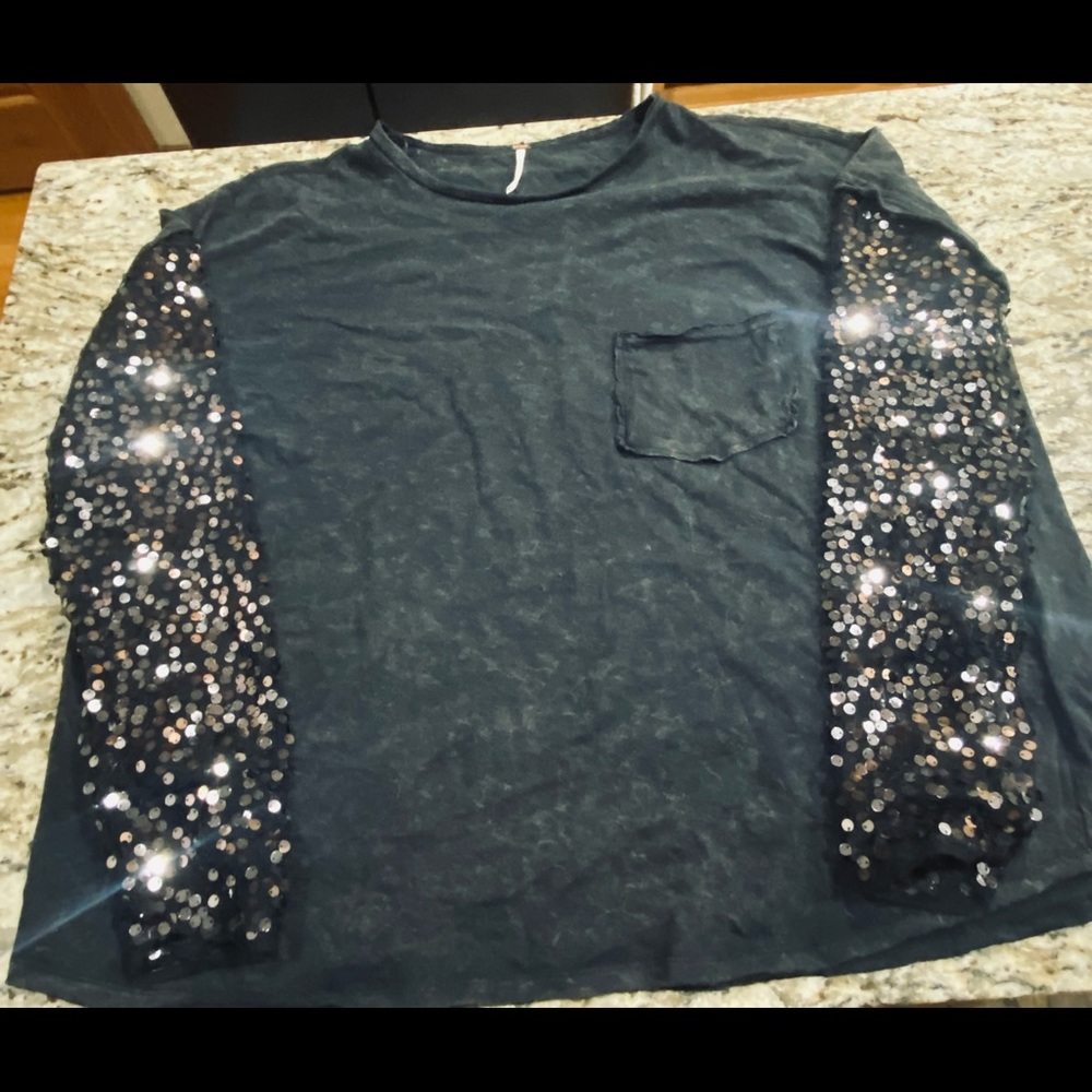New w/o tags Free People Celine Tee Large
